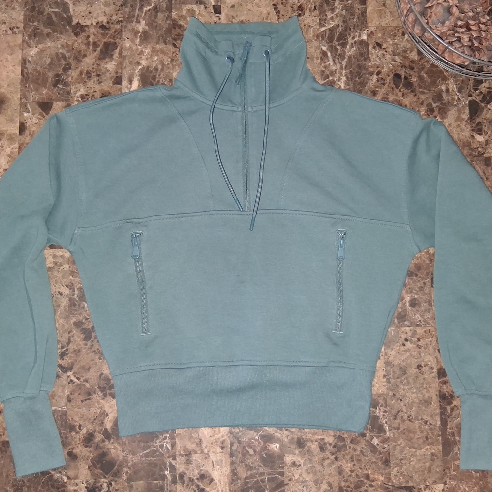 Old Navy Teal Crop Top
